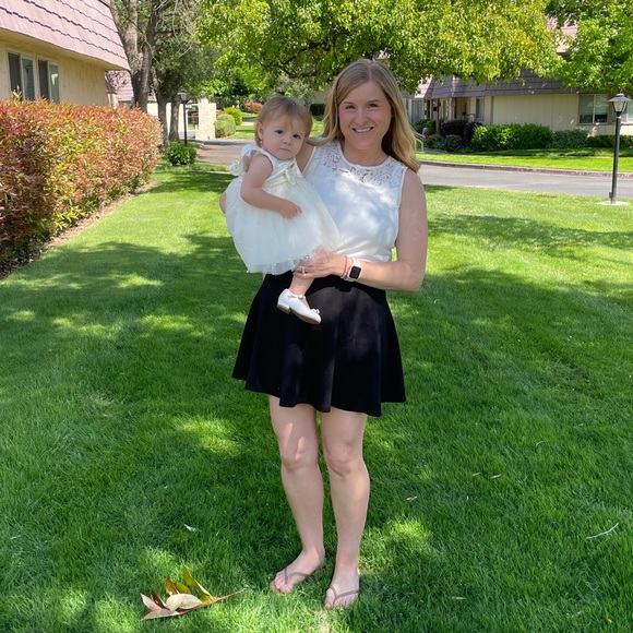 Meet your Posher, Elizabeth - Picture 2 of 6